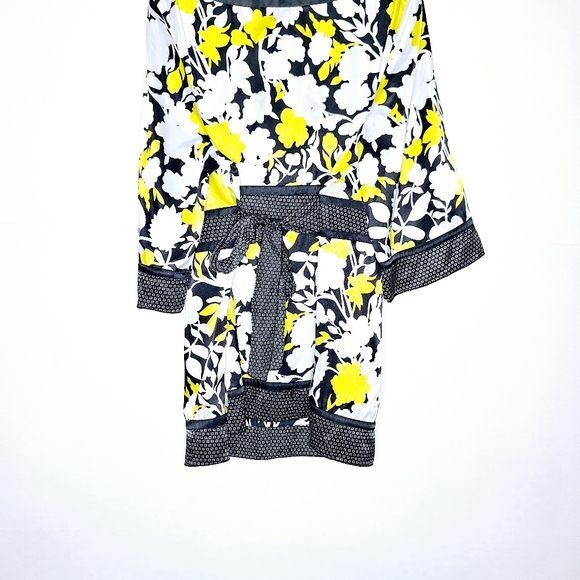 NWT Lane Bryant brand" The Kimono Tunic" Tunic blouse size 22/24. - Picture 2 of 8